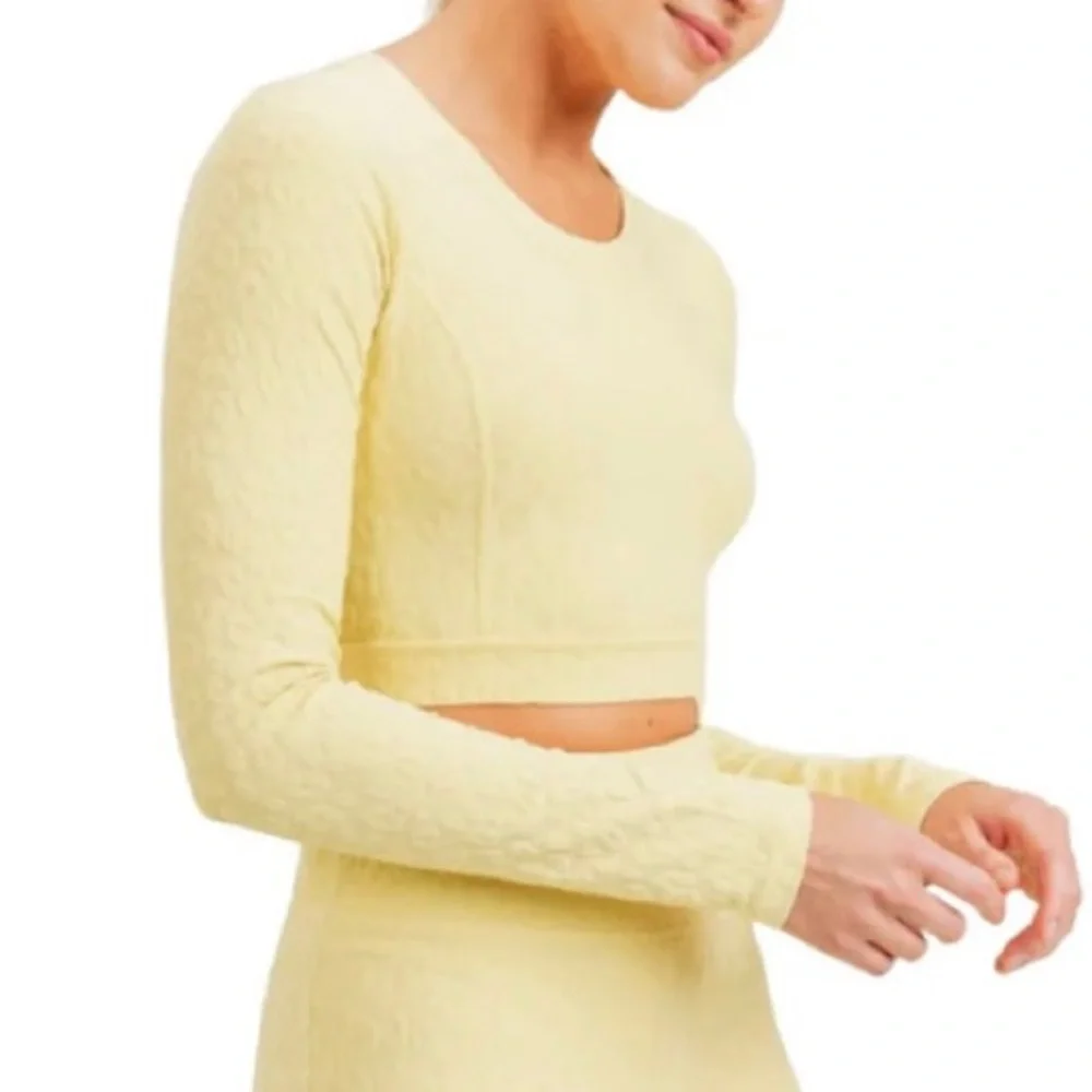 Mono B Butter Yellow Leopard Jacquard Long Sleeve Workout Crop Top Size L